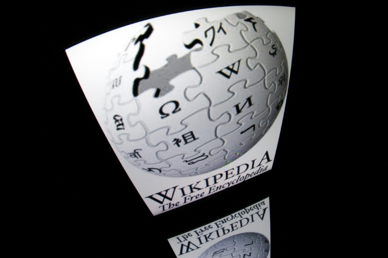 L'encyclopédie en ligne Wikipédia s'opposera à l'utilisation de l'intelligence artificielle dans le processus d'édition des articles présents sur sa plateforme, selon son cofondateur