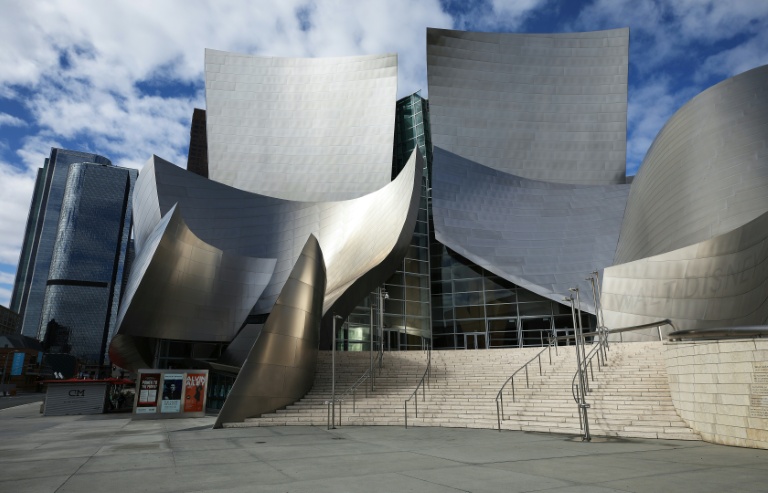 Le Walt Disney Concert Hall réalisé par l'architecte américano-canadien Frank Gehry, le 15 mars 2020 à Los Angeles, en Californie