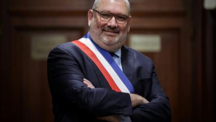 Le maire RN de Carcassonne Christophe Barthès, le 29 mars 2026 à Carcassonne, dans l'Aude