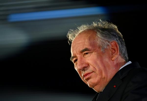 François Bayrou, maire sortant de Pau et candidat du Moem à sa réélection, lors d'un meeting de campagne, le 12 mars 2026 à Pau, dans les Pyrénées-Atlantiques