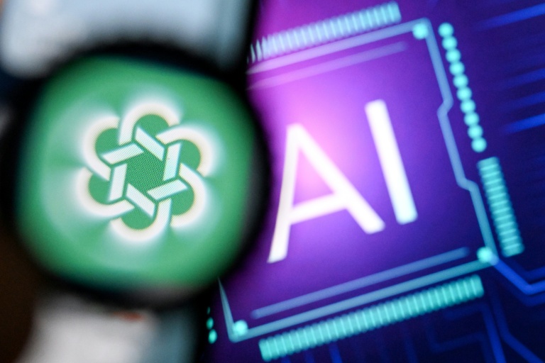Les géants de l'intelligence artificielle (IA) grand public ne veulent plus se contenter de simples agents conversationnels mais repenser toute la navigation sur internet autour de l'IA générative