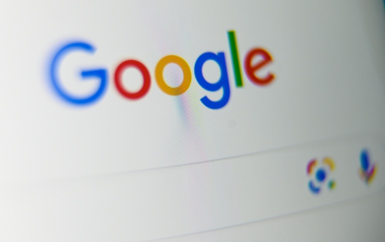 Soumis à une concurrence féroce d'un nouveau genre, Google et son mastodonte Chrome, qui pèse encore plus de 70% du marché des navigateurs, n'ont pas mis en place de fonctionnalités équivalentes à celles de leurs rivaux