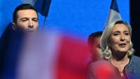 Le président du Rassemblement national Jordan Bardella (gauche) et la cheffe des députés du partis Marine Le Pen, le 1er mai 2025 à Narbonne