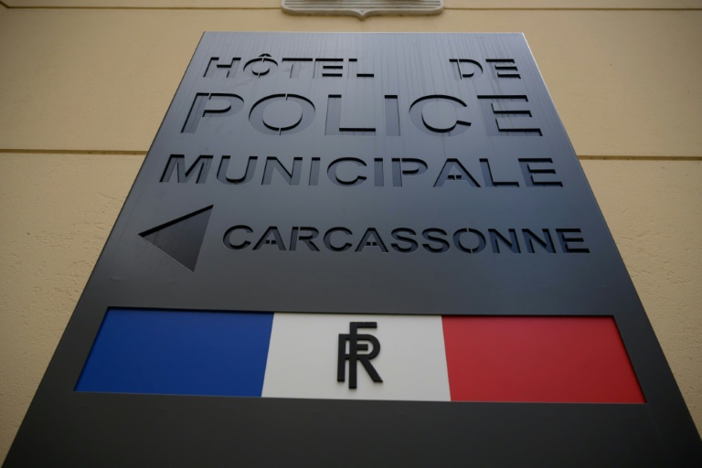 Le panneau annonçant les bureaux de la police municipale de Carcassonne, dans l'Aude, le 9 septembre 2026
