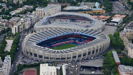 Le Parc des Princes et le stade Jean Bouin. à Paris le 11 juillet 2023