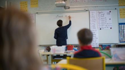 La Cour des comptes constate "une transformation profonde du modèle traditionnel de la fonction publique, basé historiquement sur l'accès au statut de fonctionnaire en début de carrière et par la voie du concours"