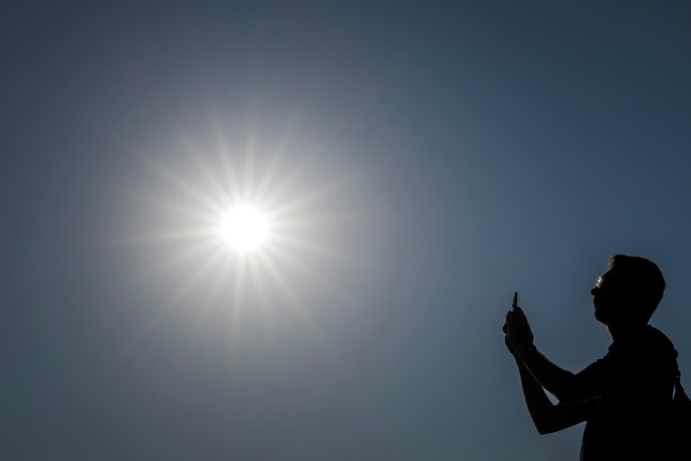 L'effet sur la température moyenne du globe est généralement observé l'année suivant son apparition, ce qui fait craindre une année 2027 très chaude