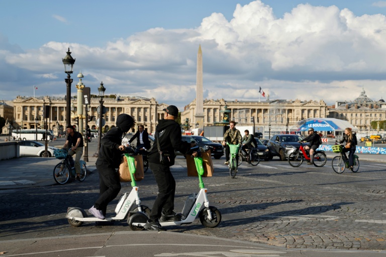 Paris est devenue en 2023 la première capitale européenne à interdire les trottinettes électriques en libre-service
