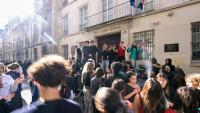 Manifestation de lycéens devant le lycée Sophie-Germain à Paris, le 16 octobre 2026