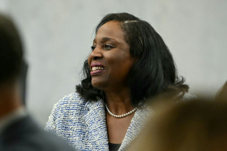 La responsable de la Réserve fédérale américaine (Fed) Lisa Cook, le 9 octobre 2025 à Washington
