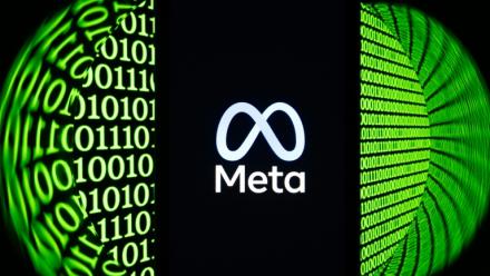 Le géant de la tech américain Meta (Facebook, Instagram) a annoncé porter plainte contre des escrocs présumés au Brésil et en Chine ayant utilisé des montages hyper-réalistes ou deepfakes avec l'image de célébrités pour promouvoir des produits sur ses plateformes