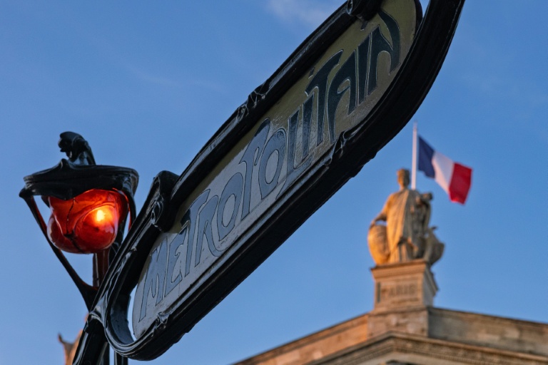 Paris et l'Ile-de-France ouvriront début décembre leur première ligne de métro nouvelle depuis 30 ans, la ligne 18
