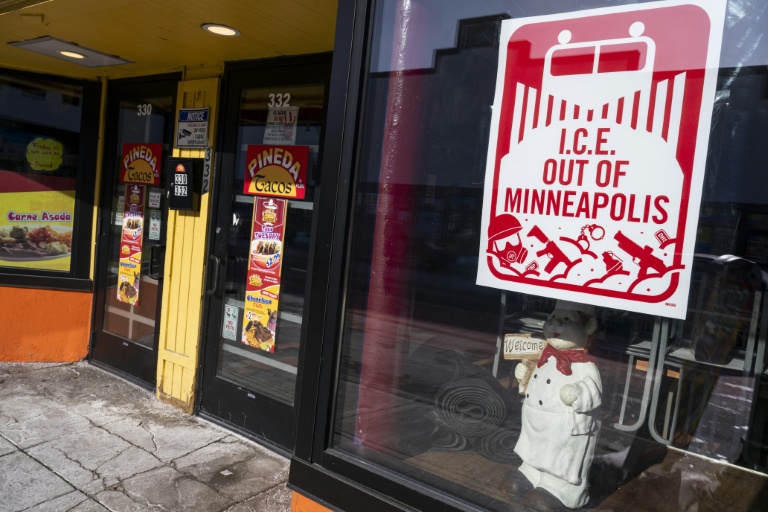 Un restaurant fermé à Minneapolis, dans le Minnesota, en signe de protestation contre les opérations de la police de l'immigration (ICE) dans l'Etat, le 23 janvier 2026
