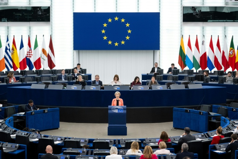 La présidente de la Commission européenne, Ursula von der Leyen, lors d'une session plénière au Parlement européen, le 20 mai 2026 à Strasbourg, dans le Bas-Rhin