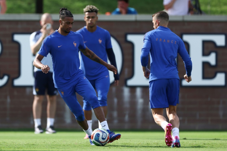 Le joueur de la France Michael Olise à l'entraînement avec son équipe à la veille du match de Coupe du monde contre l'Irak, le 21 juin 2026 à Philadelphie