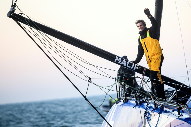 Charlie Dalin à bord de son Imoca 60 