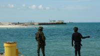 Forces de sécurité surveillant le projet gazier de TotalEnergies, dans la province de Cabo Delgado, au Mozambique, en septembre 2022.