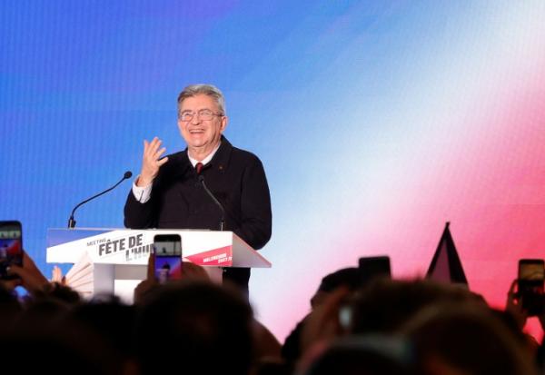 Le leader de La France insoumise, Jean-Luc Mélenchon, à la Fête de l'Humanité, au Plessis-Pâté, au sud de Paris, le 11 septembre 2026