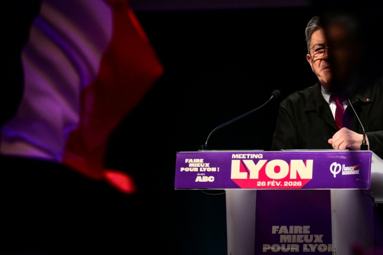 Jean-Luc Mélenchon, fondateur de La France Insoumise (LFI), lors d'un meeting de campagne du candidat LFI en tête de liste aux élections municipales de Lyon de 2026, le 26 février 2026