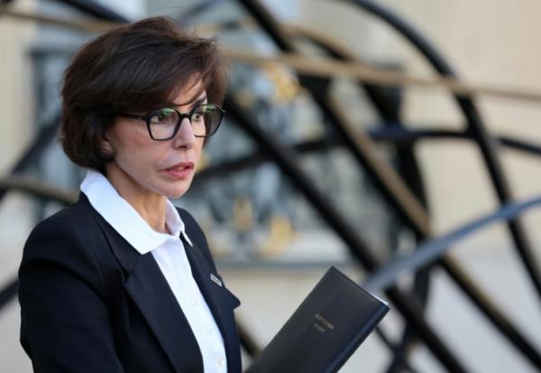 La ministre de la Culture, Rachida Dati, quitte le palais de l'Élysée à Paris, le 25 février 2026