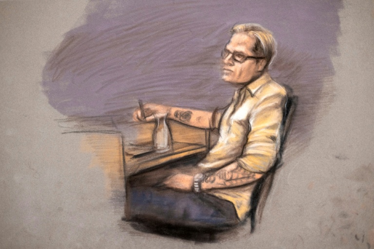 Croquis d'audience représentant Marius Borg Høiby, fils de la princesse héritière de Norvège Mette-Marit, au premier jour de son procès au tribunal d'instance d'Oslo, le 4 février 2026