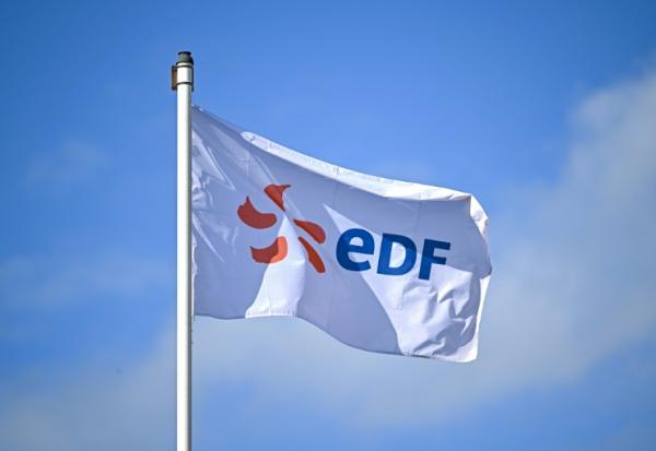 La Commission européenne a annoncé mardi l'ouverture d'une "enquête approfondie" sur les aides de l'Etat français accordées à EDF pour son programme de construction de six nouveaux réacteurs nucléaires