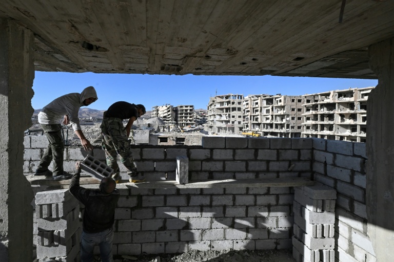 Dans un quartier en reconstruction de Daraya, le 29 octobre 2025