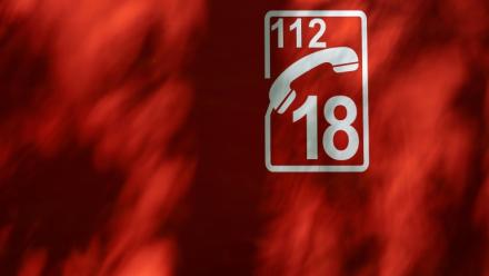 Le feu qui sévit depuis plus d'une semaine dans la Drôme "poursuit sa progression lente" avec environ 400 hectares brulés, mais celui qui s'est déclaré dimanche dans la Lozère est "fixé"