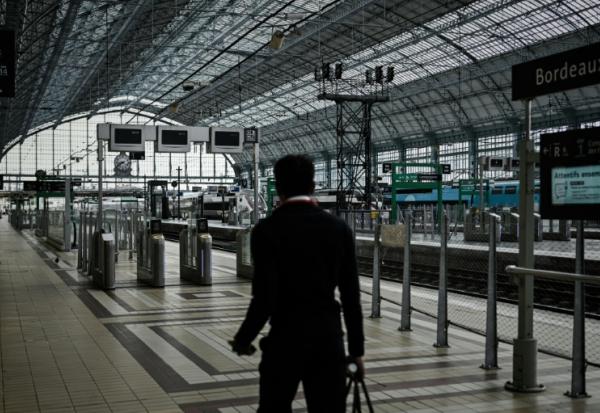 Les quais déserts de la gare Saint-Jean à Bordeaux lors d'une grève nationale des cheminots de la SNCF, le 10 juin 2026 en Gironde