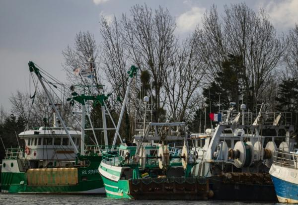 Le président du comité national des pêches appelle à "lever les obstacles" au renouvellement de la flotte de pêche française
