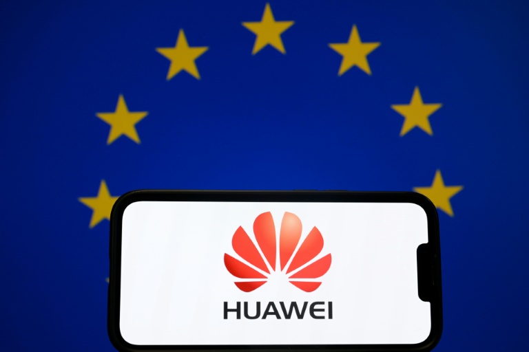 L'UE pourrait chercher à exclure les équipementiers chinois comme Huawei des réseaux de télécoms, à l'occasion de la révision de ses règles en matière de cybersécurité
