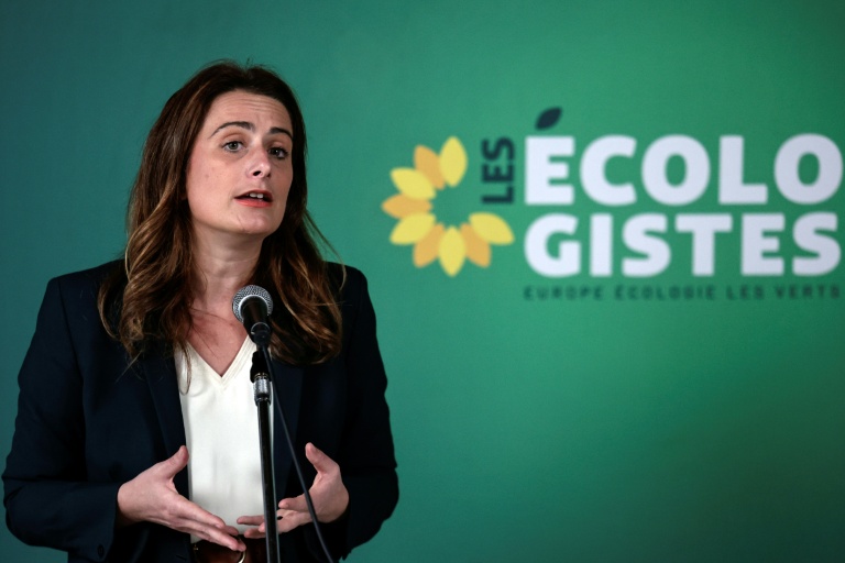 La secrétaire nationale des Ecologistes, Marine Tondelier, lors d'une conférence de  presse annonçant les résultats de la primaire interne pour représenter Les Ecologistes à la primaire de la gauche pour la présidentielle 2027, le 8 décembre 2025 à Paris