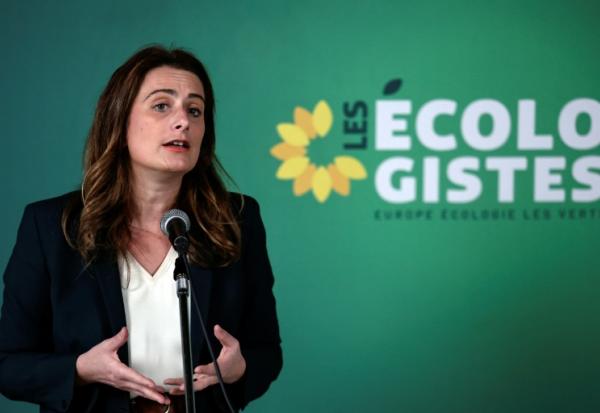 La secrétaire nationale des Ecologistes, Marine Tondelier, lors d'une conférence de  presse annonçant les résultats de la primaire interne pour représenter Les Ecologistes à la primaire de la gauche pour la présidentielle 2027, le 8 décembre 2025 à Paris