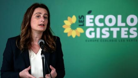 La secrétaire nationale des Ecologistes, Marine Tondelier, lors d'une conférence de  presse annonçant les résultats de la primaire interne pour représenter Les Ecologistes à la primaire de la gauche pour la présidentielle 2027, le 8 décembre 2025 à Paris