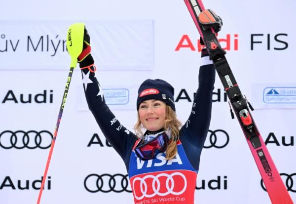 L'Américaine Mikaela Shiffrin après sa victoire au slalol de Spindleruv Mlyn, en République tchèque, le 25 janvier 2026