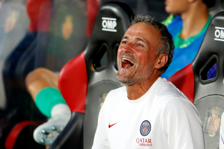 L'entraîneur espagnol du Paris Saint-Germain, Luis Enrique, avant le début d'un match amical contre le RCD Majorque, à Palma de Majorque, le 8 août 2026