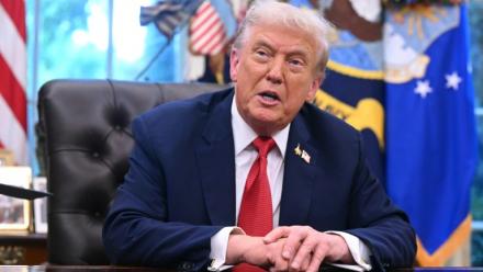 Le président américain Donald Trump dans le Bureau ovale de la Maison Blanche, le 25 septembre 2025 à Washington
