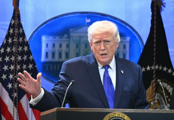 Le président américain Donald Trump lors d'une conférence de presse à la Maison Blanche, le 20 février 2026 à Washington