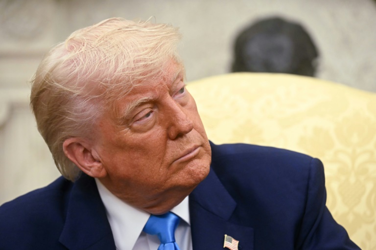 Le président américain Donald Trump dans le Bureau ovale de la Maison Blanche, le 21 mai 2025 à Washington