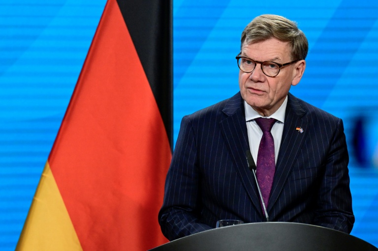 Le ministre allemand des Affaires étrangères Johann Wadephul lors d'une conférence de presse à Berlin, le 5 décembre 2025