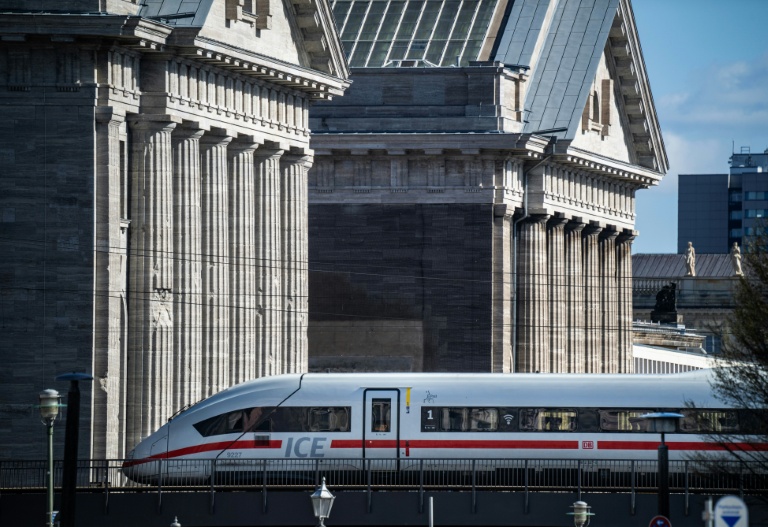 Un train à grande vitesse allemand ICE à Berlin, le 6 avril 2026
