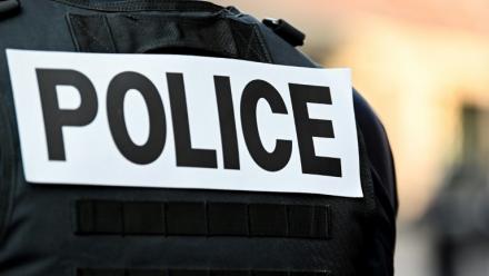Un Tunisien de 27 ans soupçonné de fomenter un projet d'attaque d'inspiration jihadiste, contre un musée parisien ou la communauté juive, a été mis en examen lundi à Paris et placé en détention provisoire