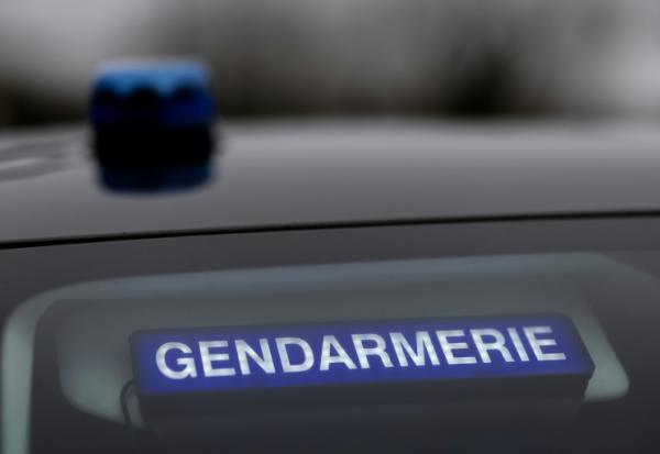 Des dizaines de gendarmes sont mobilisés dimanche en Aveyron à la recherche d'une femme de 40 ans et de son fils adolescent, portés disparus depuis vendredi matin