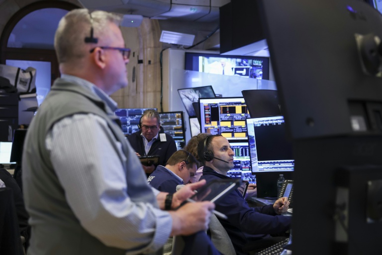 Des opérateurs à la Bourse de New York, le 11 mai 2026