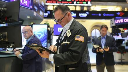 Des opérateurs à la Bourse de New York le 24 mars 2026