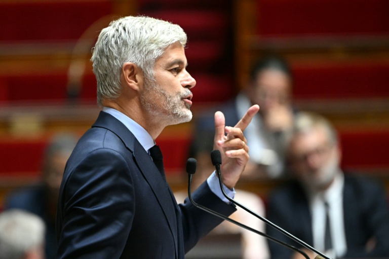 Le président des députés LR, Laurent Wauquiez, prononce un discours à l'Assemblée nationale, à Paris, le 8 septembre 2025