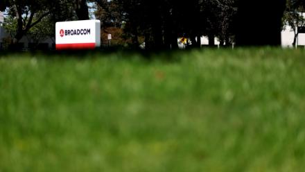 Siège de Broadcom, le juin 2021 à San Jose, en Californie. Sixième capitalisation boursière mondiale, le groupe a déçu, mercredi soir, en ne relevant pas ses prévisions.