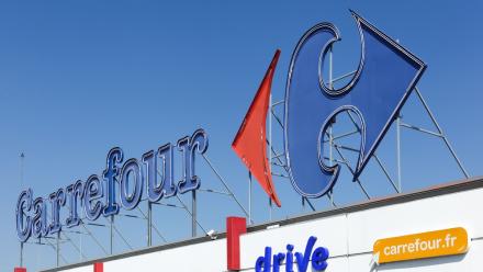 Carrefour aborde 2026 "avec confiance"