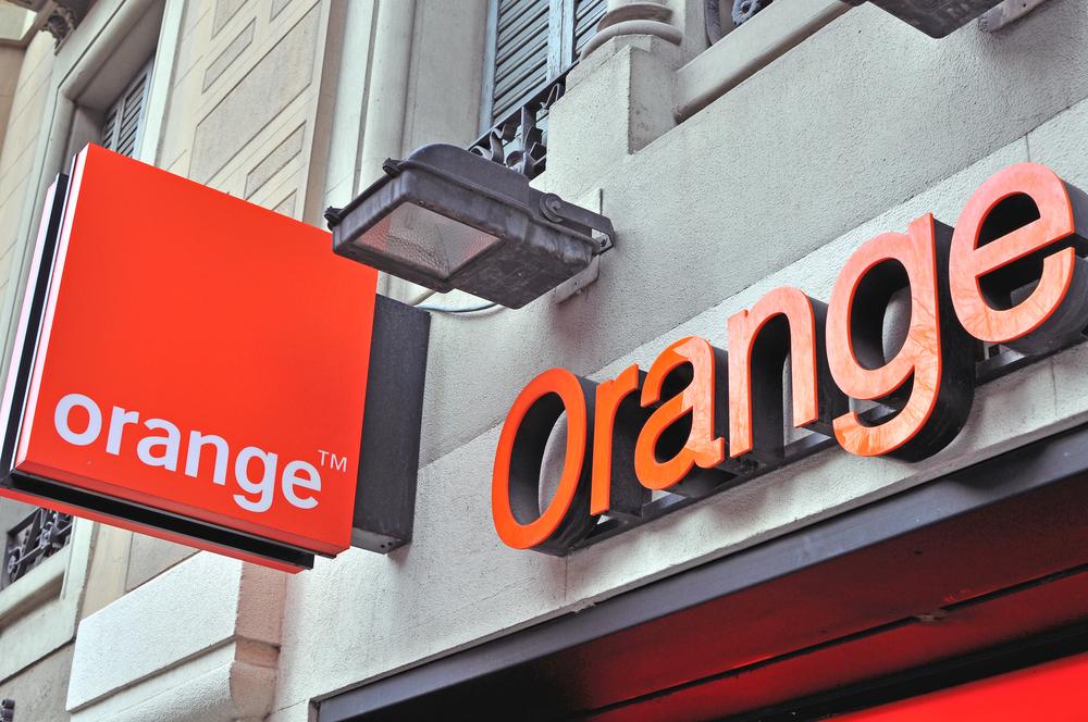 Orange, plus forte baisse du CAC 40 à la mi-séance du vendredi 5 décembre 2025