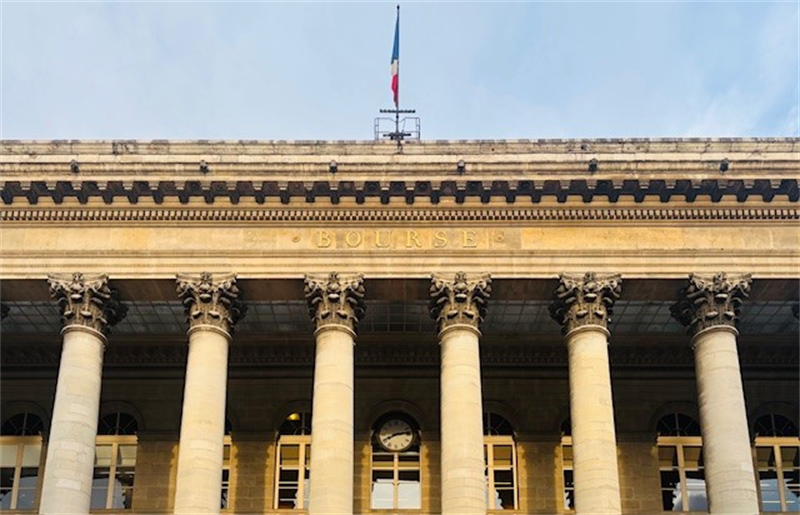 Clôture Paris : le CAC 40 recule légèrement après la BCE